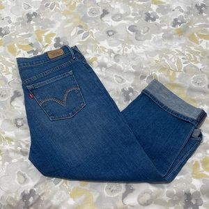 🔴🔴Levi's 515 Capris🔴🔴